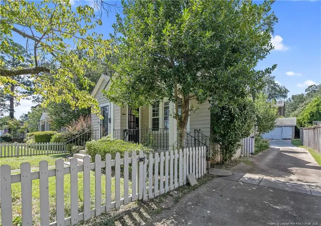 Photo 3 of Single family home for sale at 605 Greenland Dr, Fayetteville, NC 28305 | MLS# 754379 | Listing updated on 2026-09-16