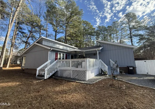 Photo 1 of Single family home for sale at 465 Harbor Tr, Sanford, NC 27332 | MLS# 10144948 | Listing updated on 2026-09-06