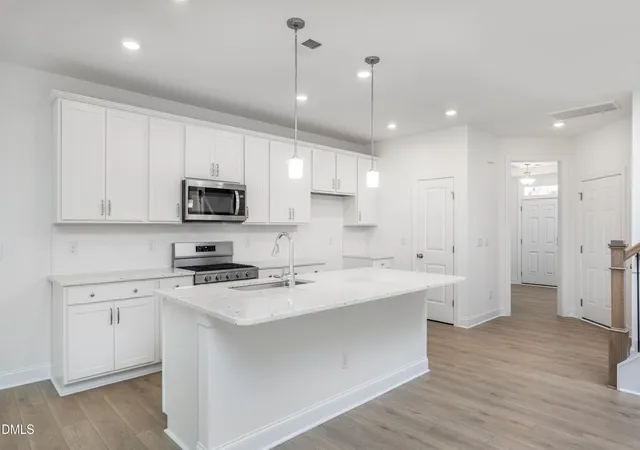 Photo 3 of Sale Pending at 5418 Running Fox Ln, Durham, NC 27703 | MLS# 10145122 | Listing updated on 2026-09-26