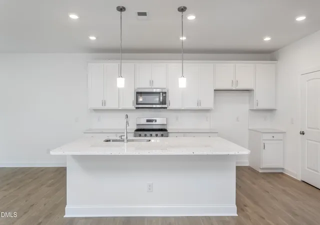 Photo 4 of Sale Pending at 5418 Running Fox Ln, Durham, NC 27703 | MLS# 10145122 | Listing updated on 2026-09-26