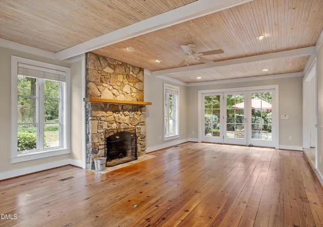 Photo 3 of Sale Pending at 2617 London Dr, Raleigh, NC 27608 | MLS# 10191485 | Listing updated on 2026-09-13