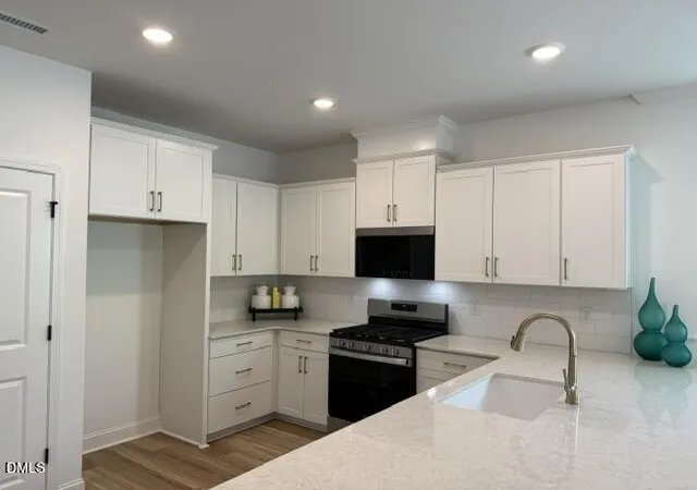 Photo 2 of Sale Pending at 80 Carteret Ct, Clayton, NC 27527 | MLS# 10147910 | Listing updated on 2026-09-20