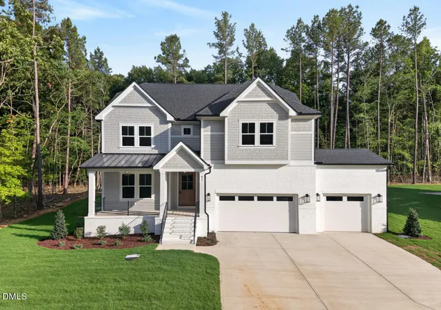 Photo 1 of Single family home for sale at 61 Black Bear Ct, Chapel Hill, NC 27516 | MLS# 10151376 | Listing updated on 2026-10-05