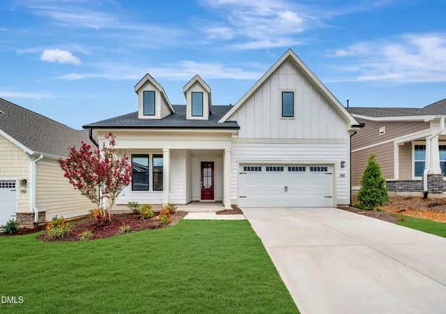 Photo 1 of Single family home for sale at 140 Sunny Gln Ct, Fuquay Varina, NC 27526 | MLS# 10151189 | Listing updated on 2026-10-04