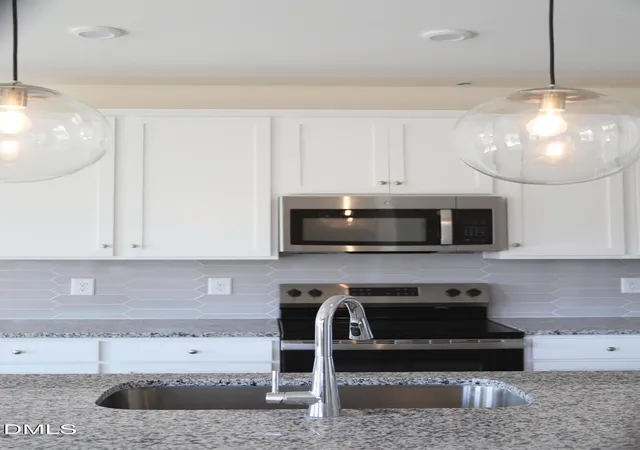 Photo 3 of Townhouse for sale at 330 Short Ridge Way, Rolesville, NC 27571 | MLS# 10151911 | Listing updated on 2026-10-05