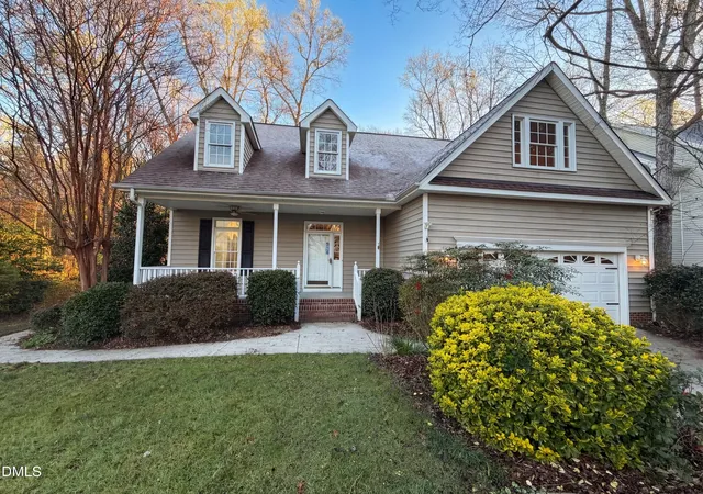 Single family home for sale at 729 E Ivy Valley Dr, Fuquay Varina, NC 27526 | MLS# 10153374