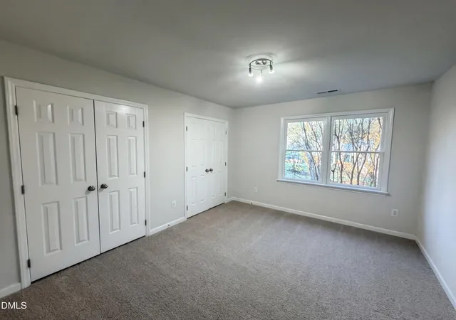 Photo 3 of Single family home for sale at 729 E Ivy Valley Dr, Fuquay Varina, NC 27526 | MLS# 10153374 | Listing updated on 2026-10-29