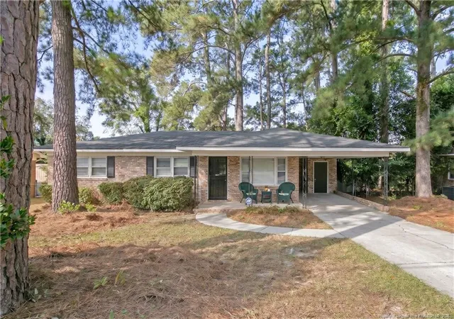 Photo 3 of Single family home for sale at 2134 Biltmore Dr, Fayetteville, NC 28304 | MLS# 759216 | Listing updated on 2026-09-04