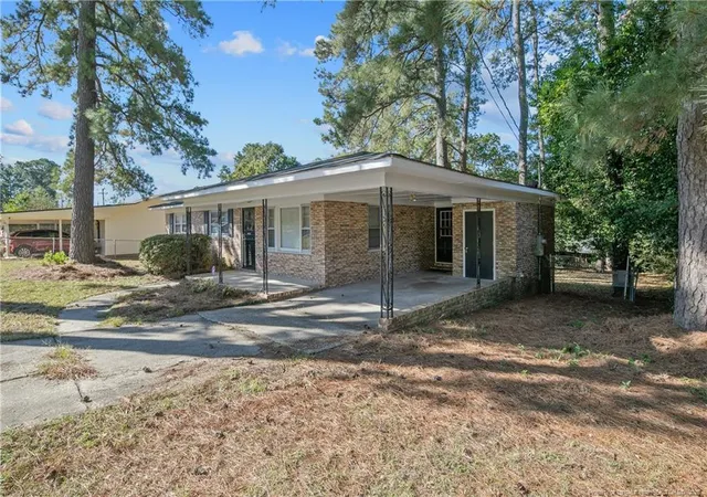 Photo 3 of Single family home for sale at 2134 Biltmore Dr, Fayetteville, NC 28304 | MLS# 759216 | Listing updated on 2026-09-04
