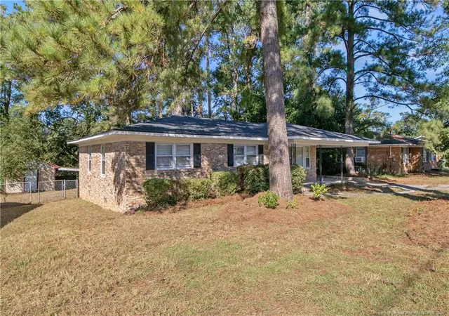 Photo 4 of Single family home for sale at 2134 Biltmore Dr, Fayetteville, NC 28304 | MLS# 759216 | Listing updated on 2026-09-04
