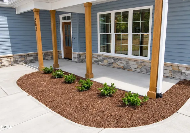 Photo 2 of Single family home for sale at 308 S Elm St, Creedmoor, NC 27522 | MLS# 10155815 | Listing updated on 2026-09-14