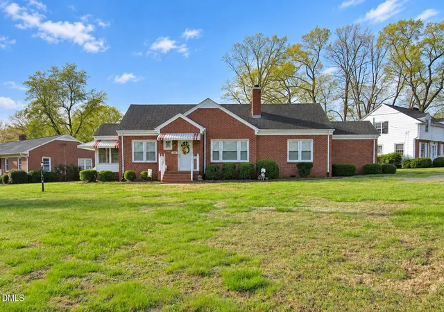 Photo 1 of Single family home for sale at 300 Forest Rd, Oxford, NC 27565 | MLS# 10155107 | Listing updated on 2026-09-09