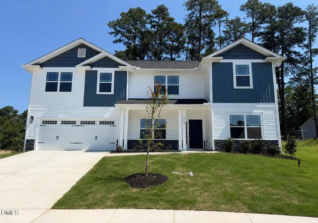 Photo 2 of Single family home for sale at 618 Melrose Ct, Sanford, NC 27330 | MLS# 10155152 | Listing updated on 2026-09-21