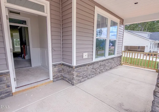 Photo 2 of Single family home for sale at 129 Bluestone Dr, Lillington, NC 27546 | MLS# 10156110 | Listing updated on 2026-09-11