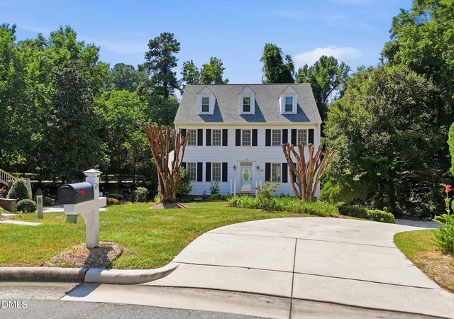 Photo 1 of Single family home for sale at 25 Saint Andrews Ct, Durham, NC 27707 | MLS# 10159049 | Listing updated on 2026-09-13