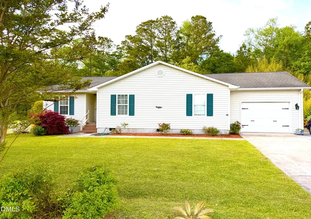 Photo 1 of Sale Pending at 707 Blue Jean Rd, Whiteville, NC 28472 | MLS# 10165791 | Listing updated on 2026-09-16