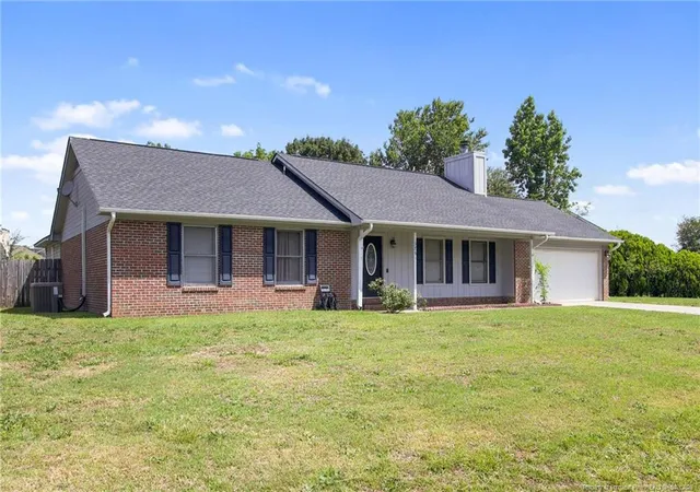 Photo 2 of Single family home for sale at 376 Woodberry Cir, Raeford, NC 28376 | MLS# 760178 | Listing updated on 2026-09-07