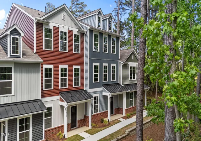 Photo 2 of Townhouse for sale at 124 Oyster Ln #22, Garner, NC 27529 | MLS# 10158713 | Listing updated on 2026-09-20