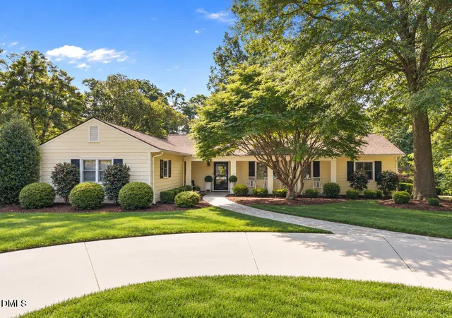 Photo 1 of Single family home for sale at 809 Lake Boone Trl, Raleigh, NC 27607 | MLS# 10162080 | Listing updated on 2026-09-15