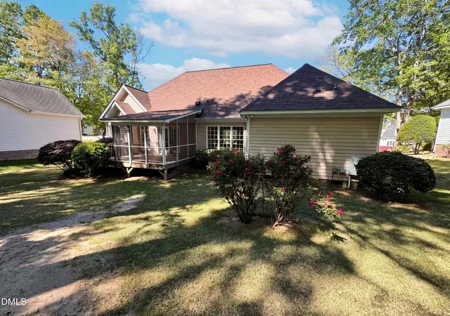 Photo 4 of Single family home for sale at 6128 Remington Lake Dr, Raleigh, NC 27616 | MLS# 10159717 | Listing updated on 2026-10-07
