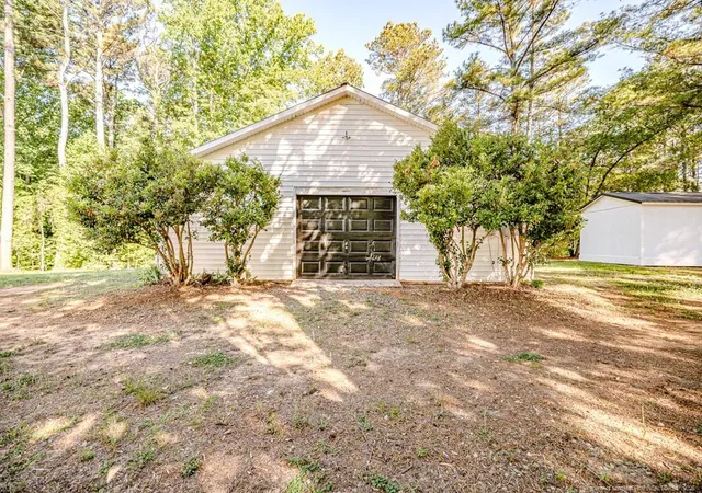 Photo 4 of Sale Pending at 3839 Avents Fry Rd, Sanford, NC 27330 | MLS# 760996 | Listing updated on 2026-09-02