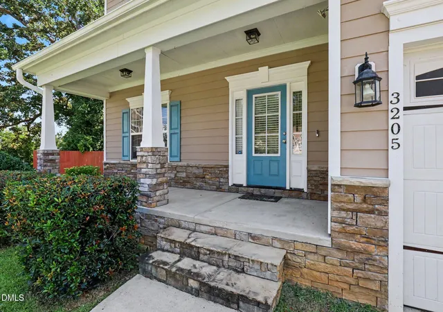 Photo 3 of Single family home for sale at 3205 Dove Hunter Cir, Fayetteville, NC 28306 | MLS# 10161780 | Listing updated on 2026-09-26