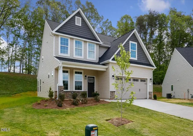 Photo 2 of Single family home for sale at 1516 Reese Ct, Burlington, NC 27217 | MLS# 10162617 | Listing updated on 2026-09-20