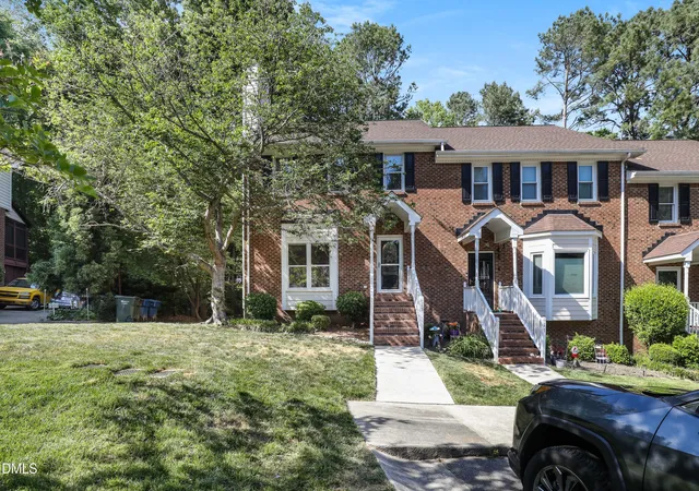 Townhouse for sale at 15 Preakness Dr, Durham, NC 27713 | MLS# 10162303
