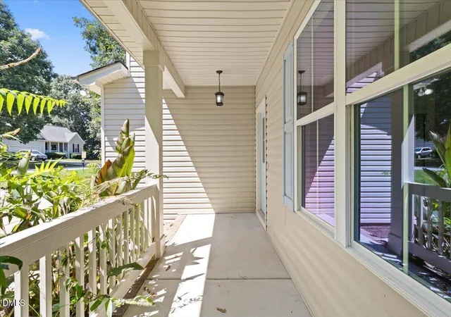 Photo 4 of Single family home for sale at 10 Somerset Dr, Franklinton, NC 27525 | MLS# 10162205 | Listing updated on 2026-09-04