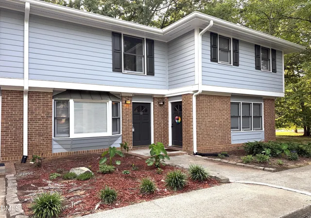 Photo 2 of Condo for sale at 112 Old Cooper Sq #Unit N4, Chapel Hill, NC 27517 | MLS# 10170013 | Listing updated on 2026-09-04