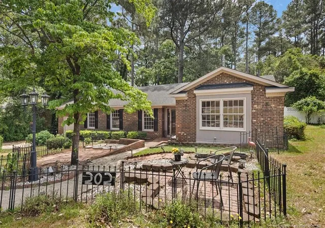 Photo 3 of Single family home for sale at 202 Andover Rd, Fayetteville, NC 28311 | MLS# 761830 | Listing updated on 2026-09-28