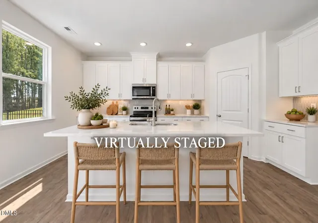 Photo 2 of Single family home for sale at 333 Providence Crk Dr, Fuquay Varina, NC 27526 | MLS# 10166865 | Listing updated on 2026-09-30