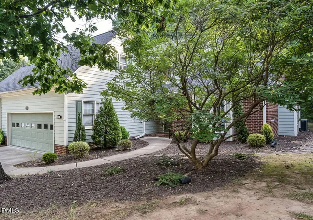 Photo 2 of Single family home for sale at 113 Prestwick Pl, Cary, NC 27511 | MLS# 10187755 | Listing updated on 2026-09-18