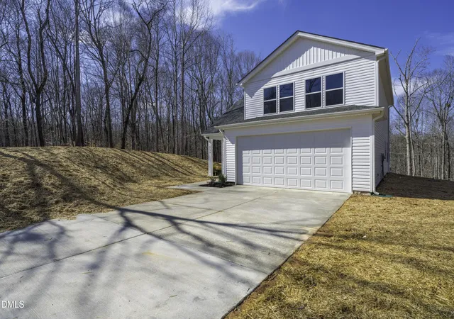 Photo 2 of Single family home for sale at 918 N Bickett Blvd, Louisburg, NC 27549 | MLS# 10166153 | Listing updated on 2026-09-10