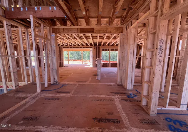 Photo 3 of Single family home for sale at 194 Isabelle Valley Dr, Zebulon, NC 27597 | MLS# 10166252 | Listing updated on 2026-09-18