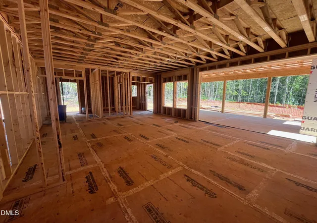 Photo 4 of Single family home for sale at 194 Isabelle Valley Dr, Zebulon, NC 27597 | MLS# 10166252 | Listing updated on 2026-09-18
