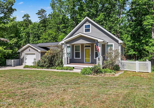 Photo 3 of Single family home for sale at 1511 Sassafras Hl St, Durham, NC 27712 | MLS# 10167221 | Listing updated on 2026-09-11