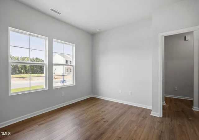 Photo 4 of Single family home for sale at 150 Buckthorn Dr, Youngsville, NC 27596 | MLS# 10167104 | Listing updated on 2026-10-10