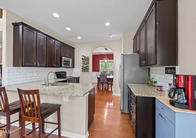 Photo 4 of Single family home for sale at 209 Arctic Ridge Way, Holly Springs, NC 27540 | MLS# 10191416 | Listing updated on 2026-09-20