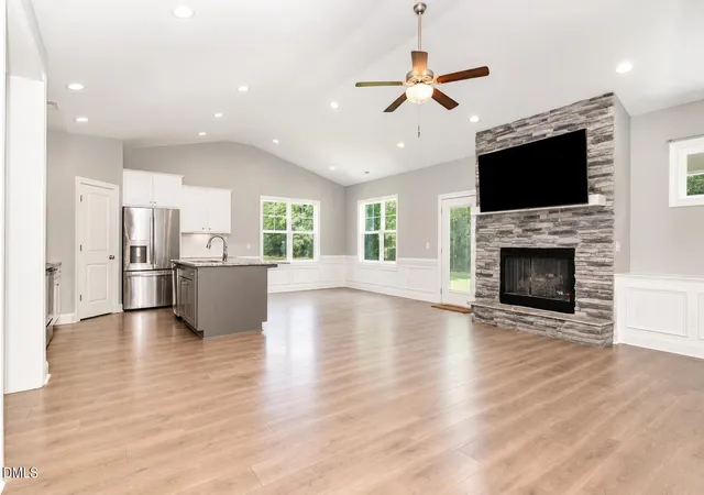 Photo 3 of Single family home for sale at 820 Christian Light Rd, Fuquay Varina, NC 27526 | MLS# 10167983 | Listing updated on 2026-10-01