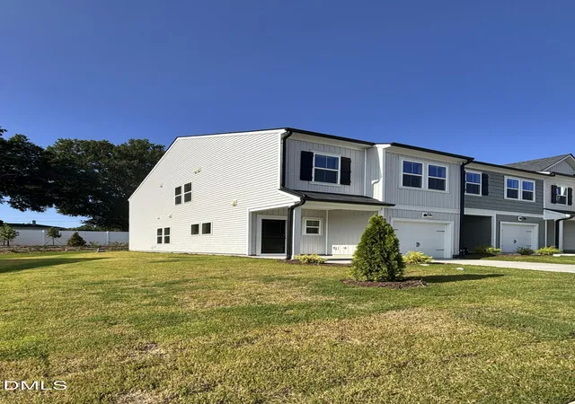 Photo 14 of Townhouse for sale at 5028 Silver Brk Rd, Durham, NC 27703 | MLS# 10169720 | Listing updated on 2026-10-23