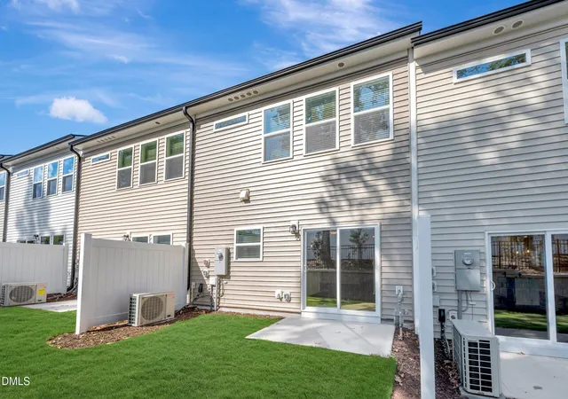 Photo 32 of Townhouse for sale at 5108 Silver Brk Rd, Durham, NC 27703 | MLS# 10169716 | Listing updated on 2026-10-23