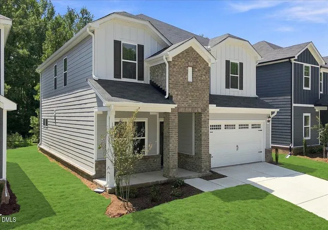 Photo 2 of Single family home for sale at 124 Beadwood St, Wendell, NC 27591 | MLS# 10171523 | Listing updated on 2026-10-01