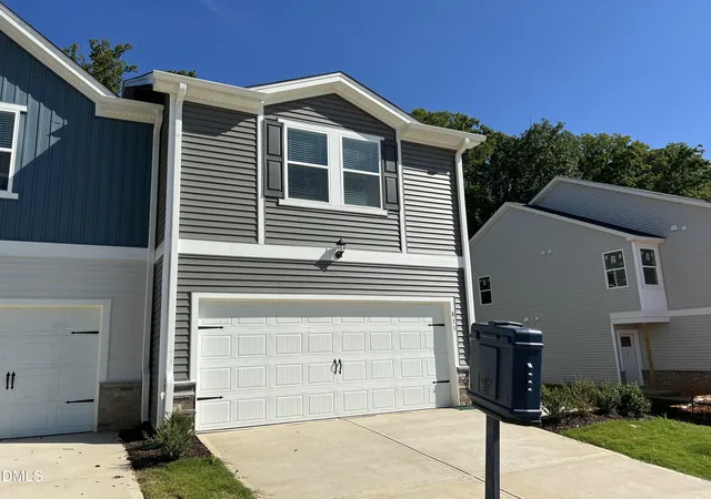 Photo 2 of Townhouse for sale at 813 Strm View Ct, Mebane, NC 27302 | MLS# 10174220 | Listing updated on 2026-09-10