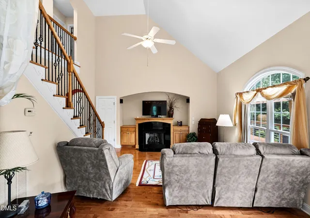 Photo 3 of Single family home for sale at 25 Winchester Ct, Youngsville, NC 27596 | MLS# 10171145 | Listing updated on 2026-09-21