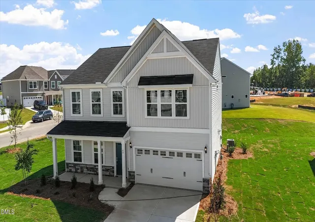 Photo 3 of Single family home for sale at 40 Plantation Dr, Youngsville, NC 27596 | MLS# 10171224 | Listing updated on 2026-10-07