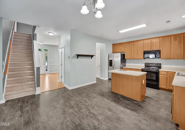 Photo 4 of Single family home for sale at 701 Hay River St, Garner, NC 27529 | MLS# 10171745 | Listing updated on 2026-09-13