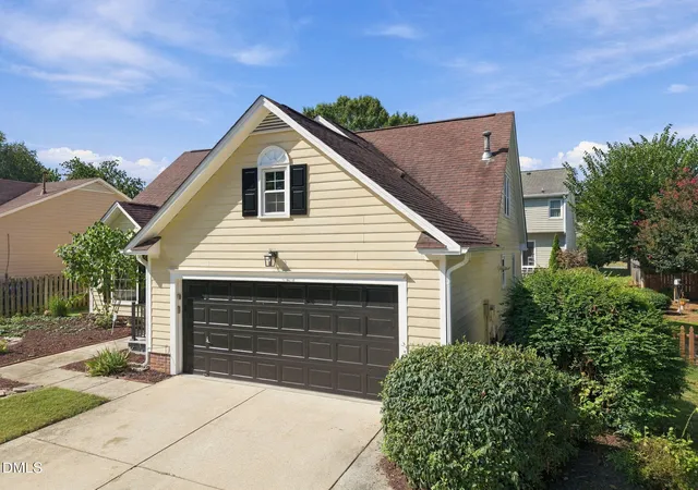 Photo 3 of Sale Pending at 12309 Harcourt Dr, Raleigh, NC 27613 | MLS# 10192695 | Listing updated on 2026-10-05