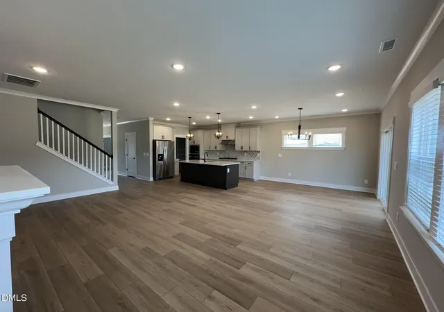Photo 4 of Single family home for sale at 12 Stradshire Ct, Zebulon, NC 27597 | MLS# 10172593 | Listing updated on 2026-10-20