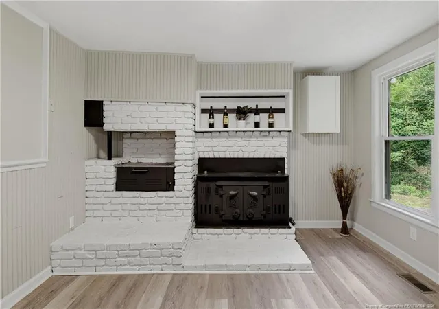 Photo 4 of Single family home for sale at 956 Middle Rd, Fayetteville, NC 28312 | MLS# 764172 | Listing updated on 2026-09-05